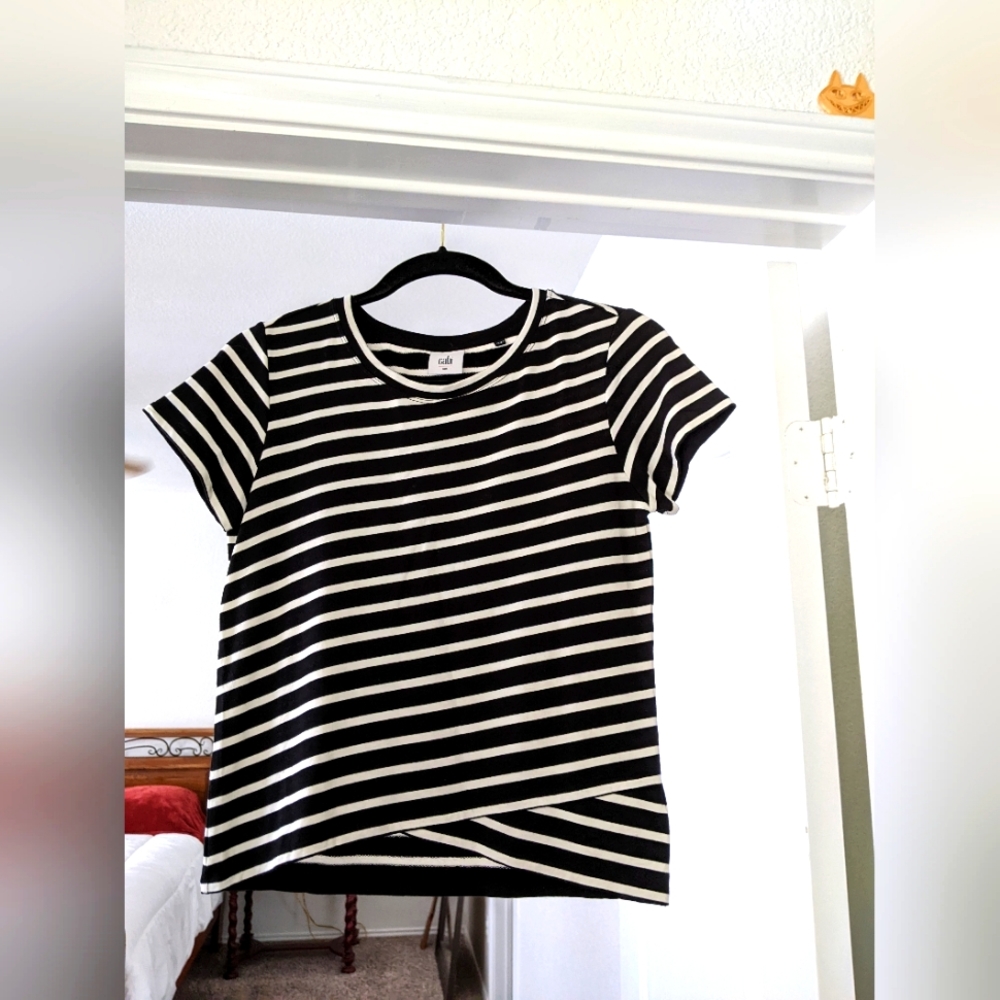 Women's Black & White T Shirt